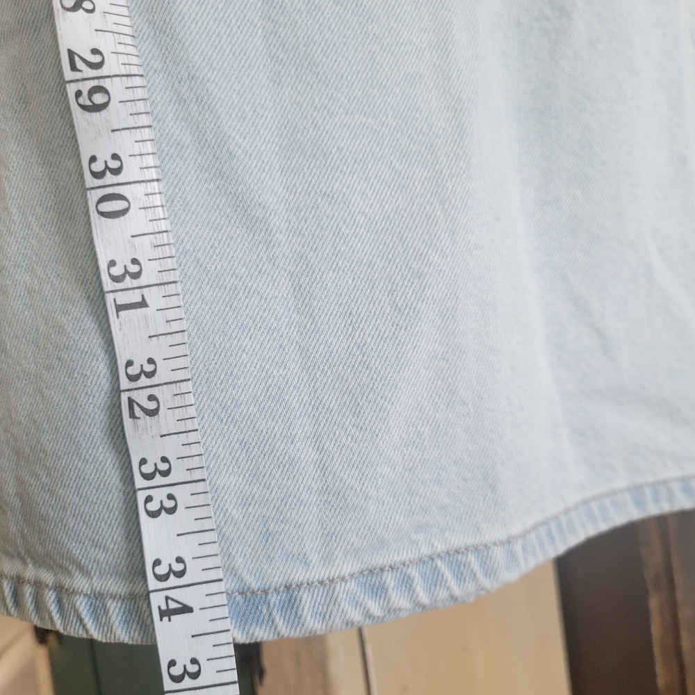 LEVI'S Denim Tee Dress, SIZE-Medium, Relaxed Fit - Picture 4 of 13